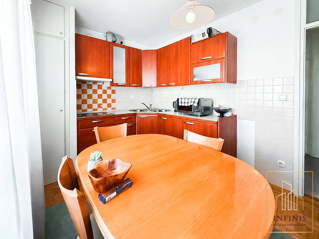 Ljubljana okolica – Komenda, stanovanje – SP43SD