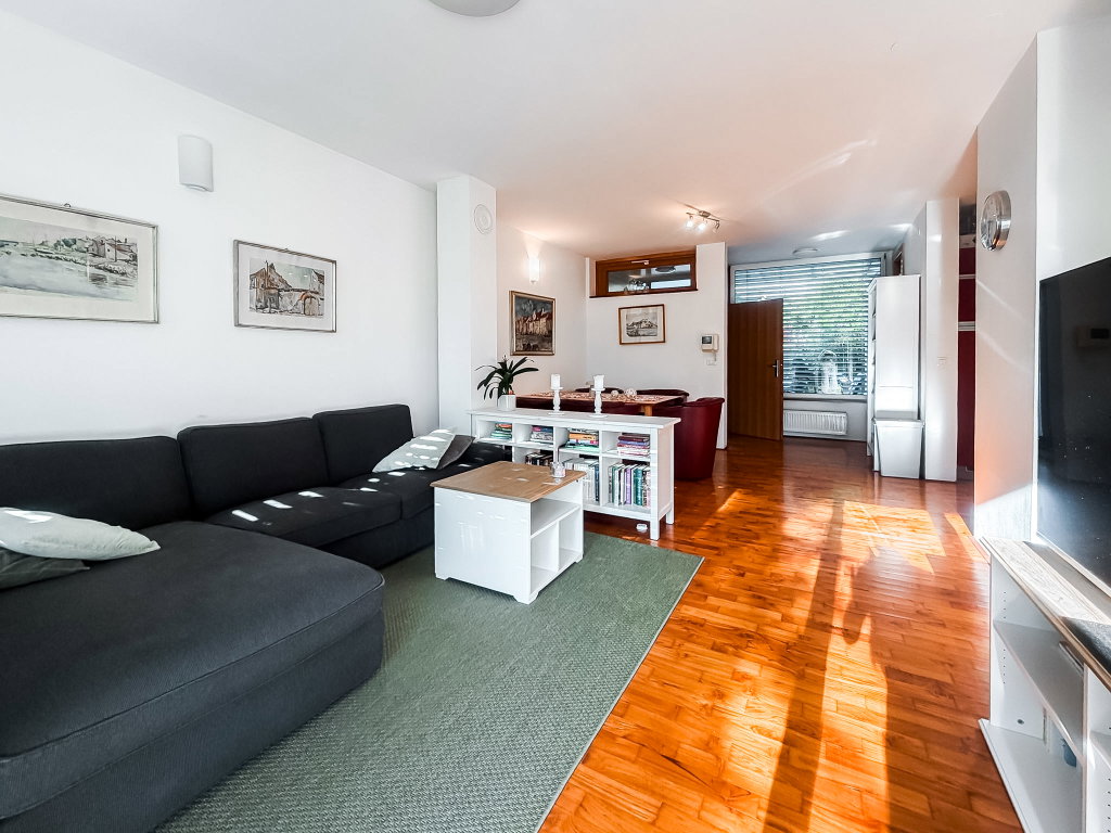 Ljubljana mesto – Koseze, hisa – HO251