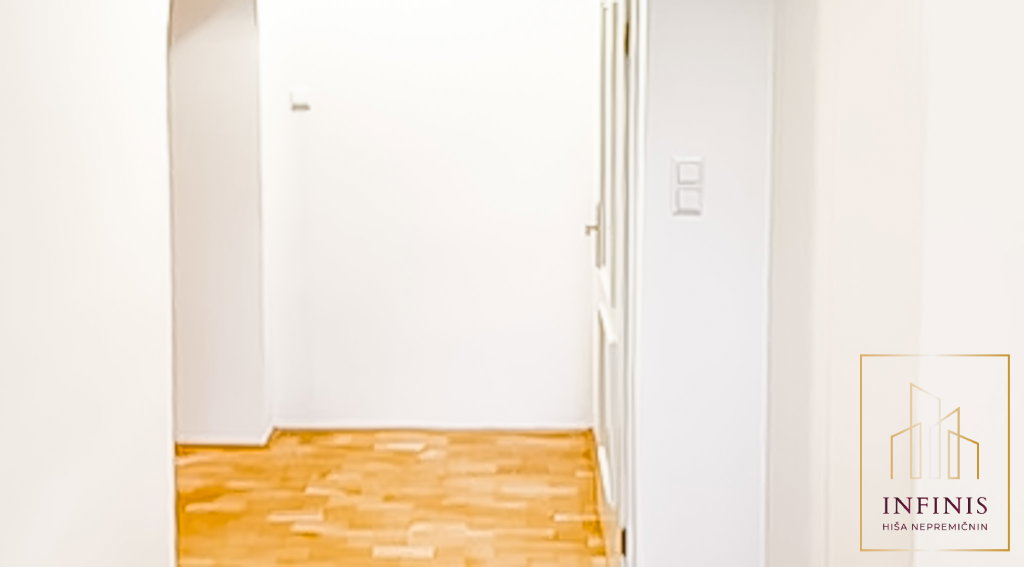 Notranjsko – kraška – Postojna, poslovni prostor – PPO200DA
