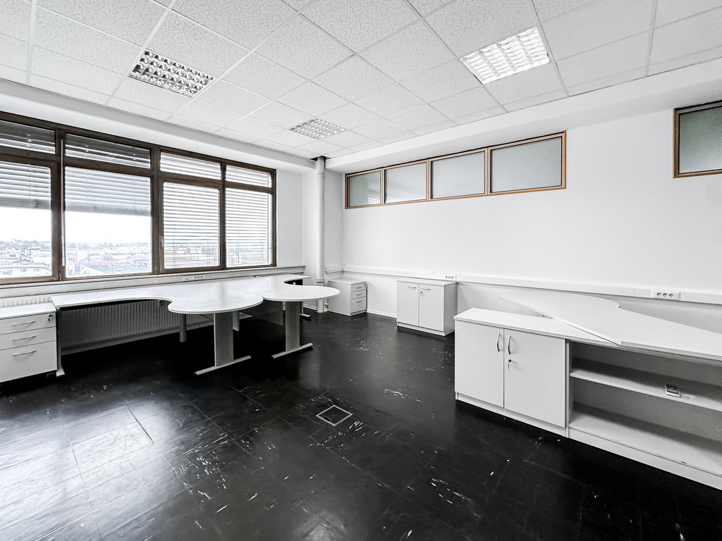 Ljubljana mesto – Šiška, poslovni prostor – PPO1107DA